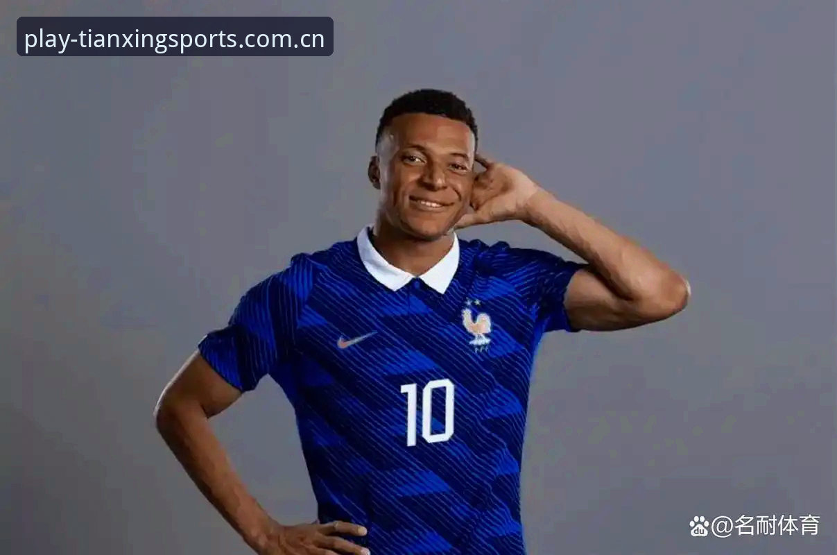 世界杯夜遇雷暴，法国3-0伊拉克的完整观赛指南